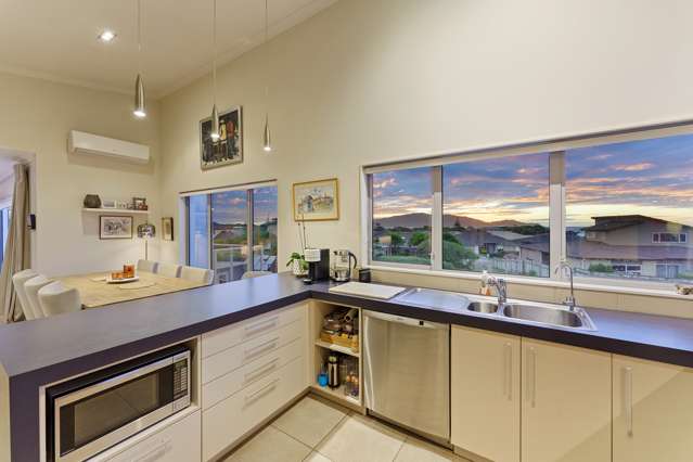 11 Pharazyn Avenue Waikanae Beach_4