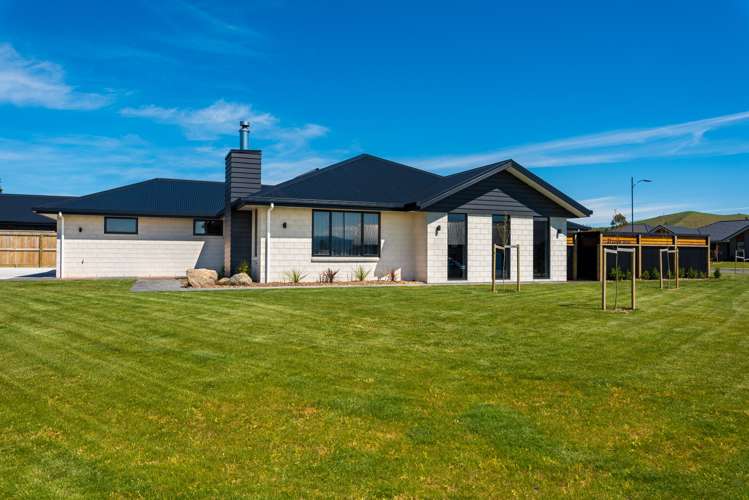 2 Solomon Place Witherlea_18