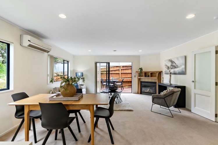 2/894 East Coast Road Northcross_7