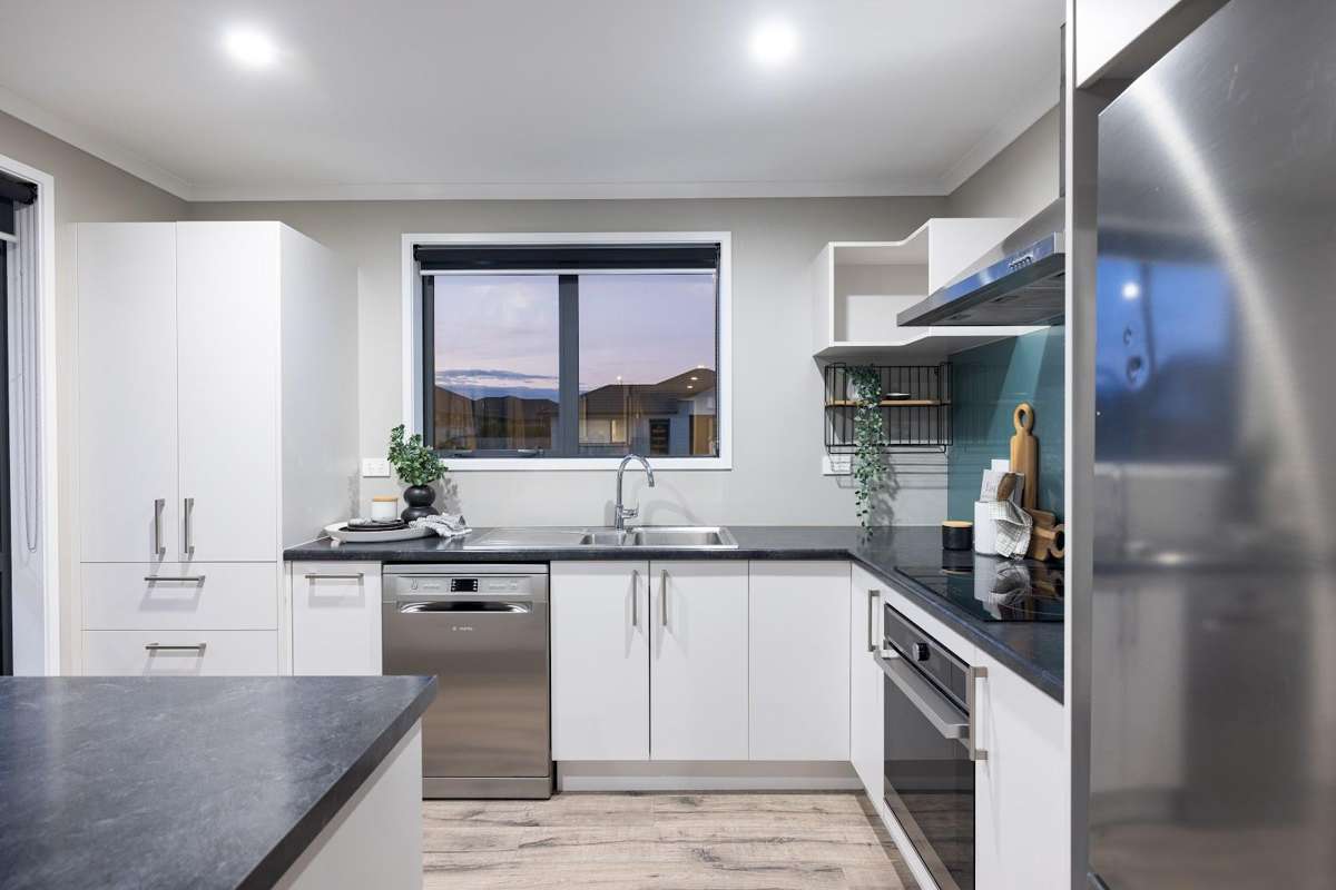 44 Te Kio Crescent_2