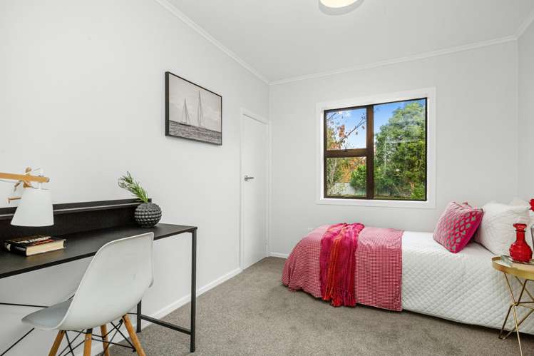 11 Burden Avenue Wainuiomata_10