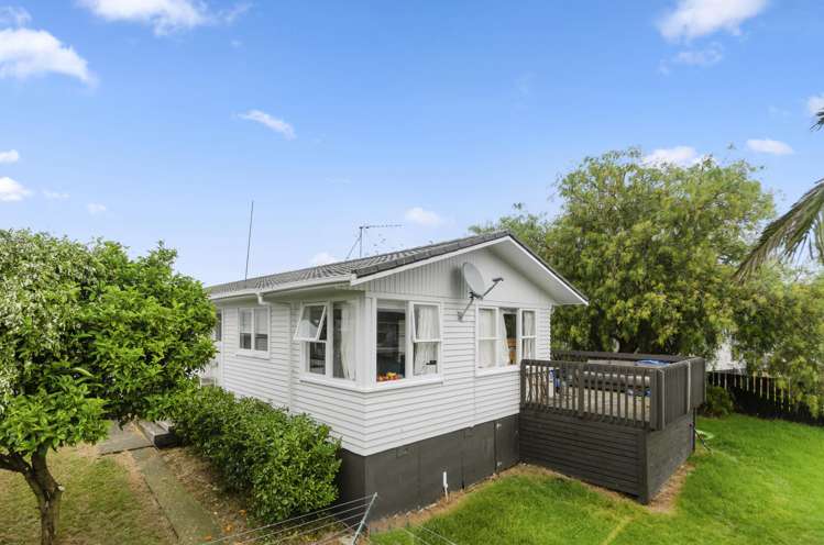 24 Ronald Place Manurewa_3