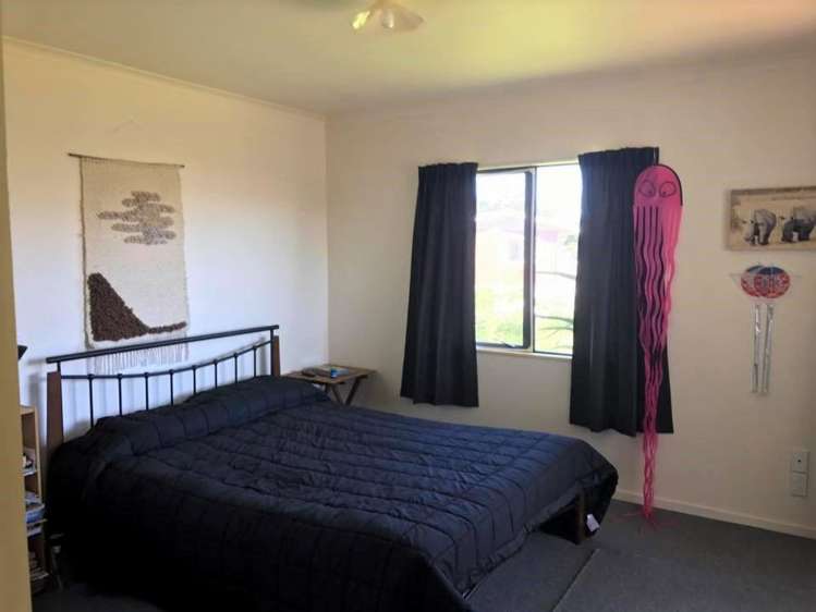 16 Adrian Grove Waikanae Beach_5