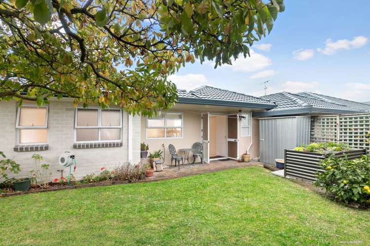 23/10 Gerard Way Saint Johns_2