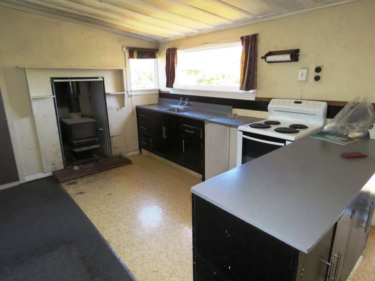 38 Dick Street Reefton_13