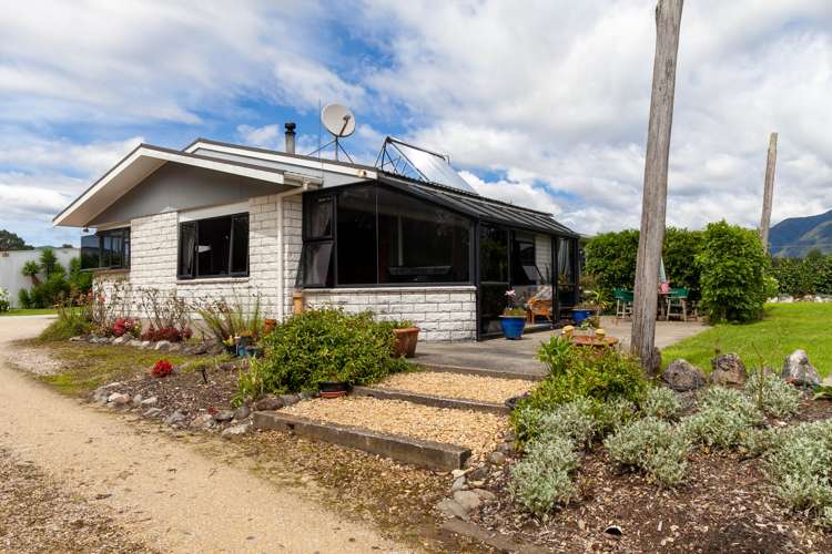 173 Long Plain Road Takaka_6
