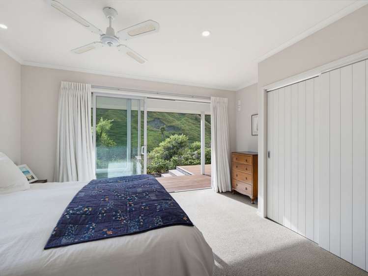 1127 Pourerere Road Omakere_20