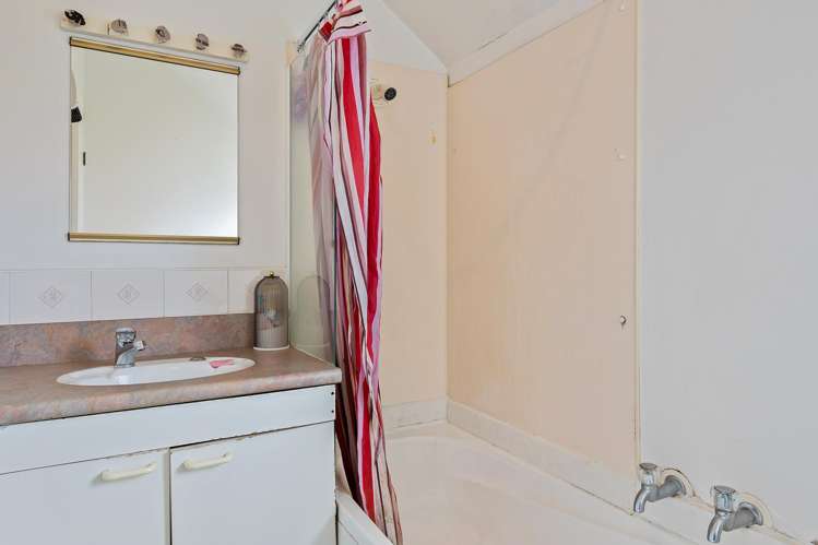 1-2/36 Mathesons Road Phillipstown_21