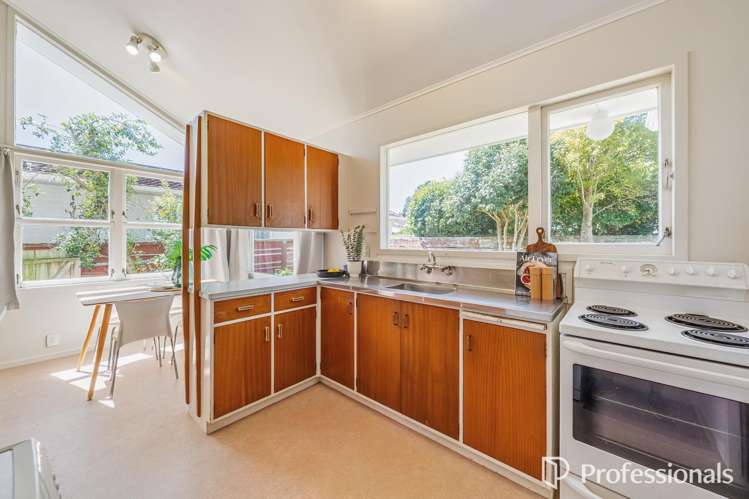 286 Riverside Drive Waterloo_11