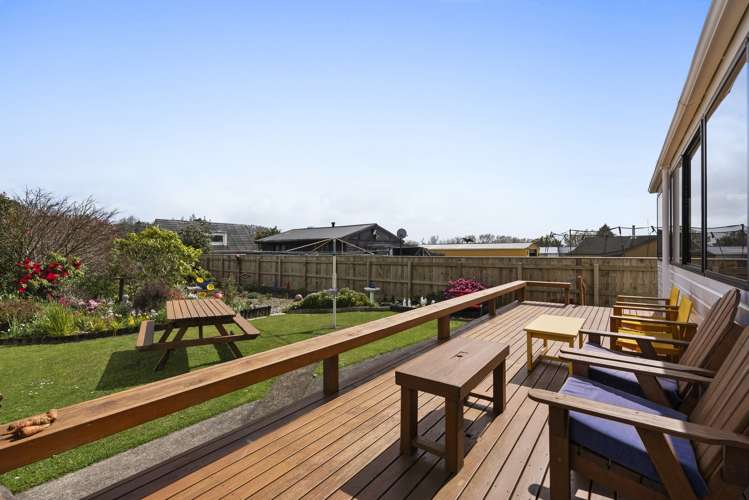 12 Dunn Street Egmont Village_18