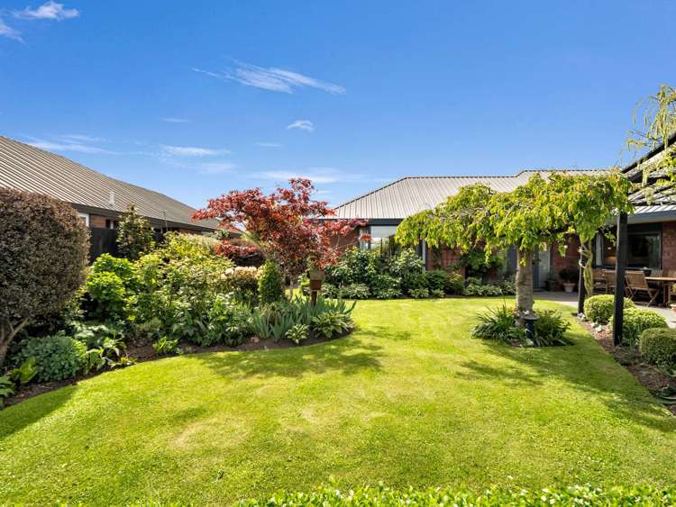 8 Stable Way Belfast_26