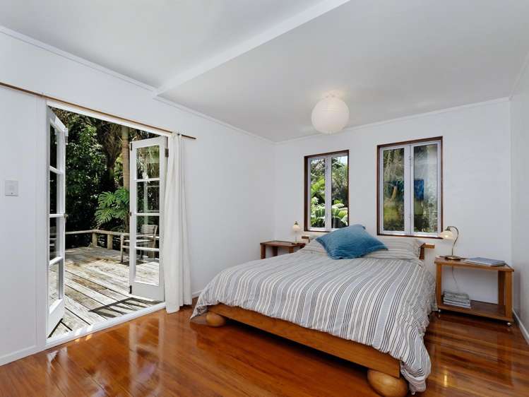 17 Rayner Road Piha_15