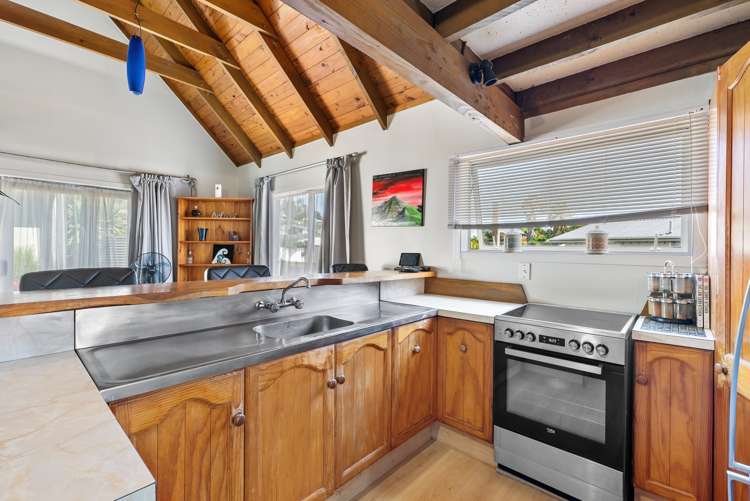 49 Jonathon Street Brookfield_7