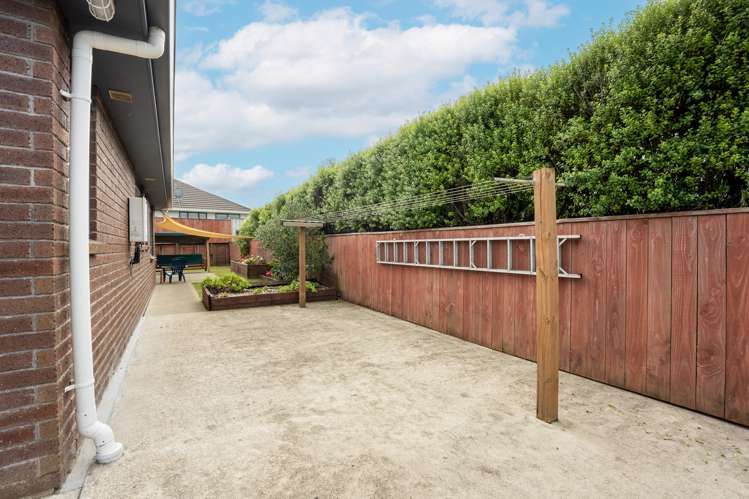 5 Ronald Scott Grove Riverstone Terraces_17