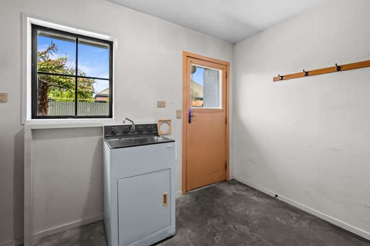 9 Churchill Avenue Allenton_12