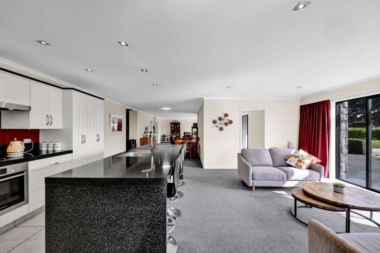 105 Mawhitiwhiti Road Normanby_14