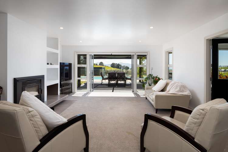 486 Delta Lake Heights Renwick_16