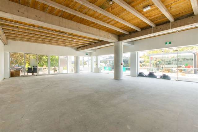 8 & 9/33-45 Hurstmere Road Takapuna_3