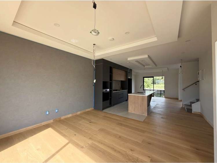 Unit 5/89 Otuwairoa Esplanade Papakura_3