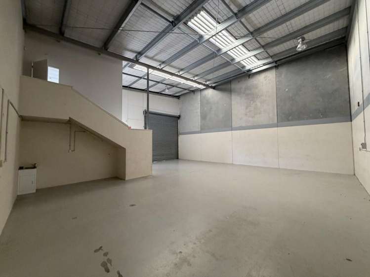 2/10 Enterprise Drive Henderson_2