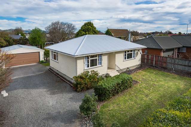 6 Travis Road Burwood_1