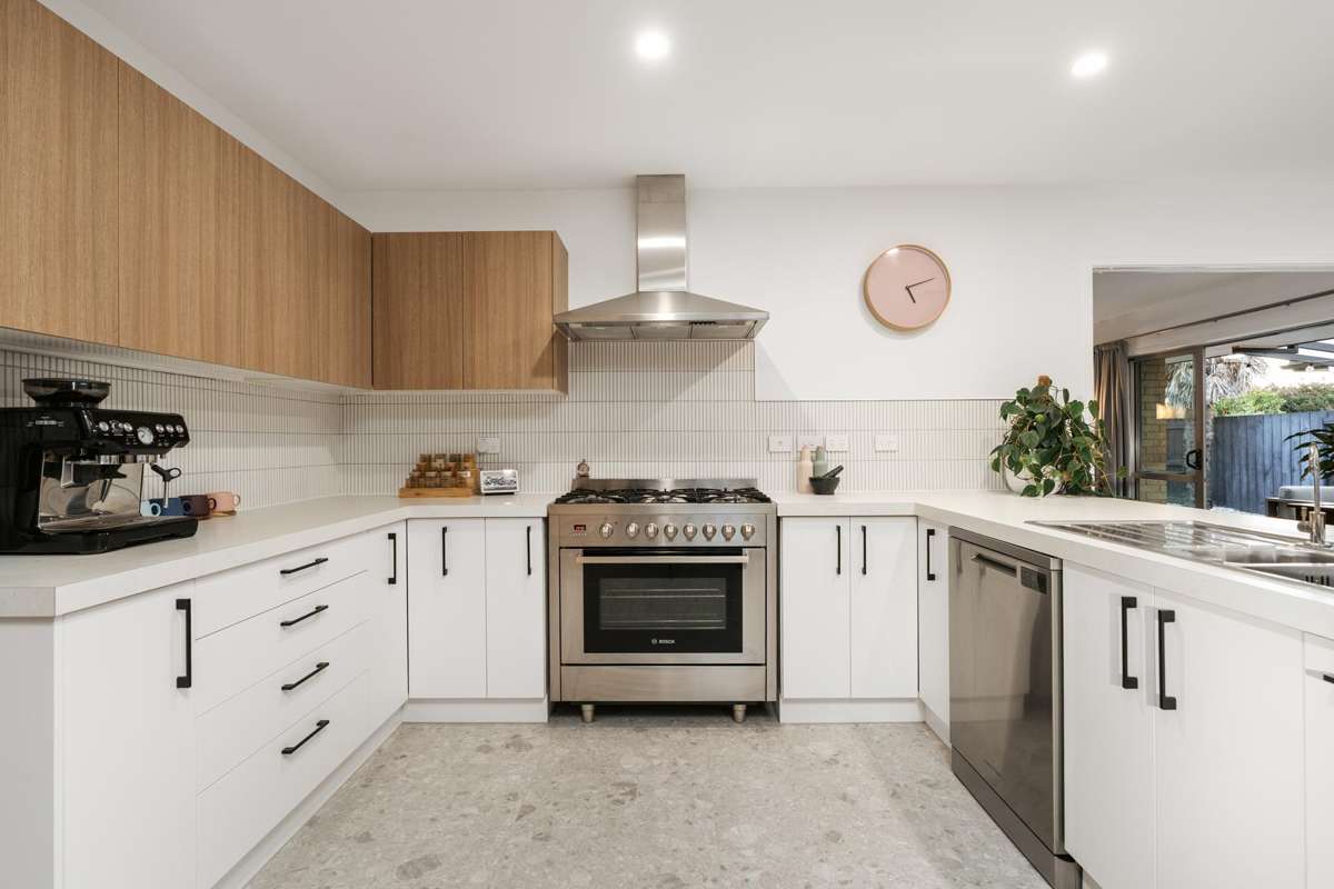 32 Tomika Crescent_1