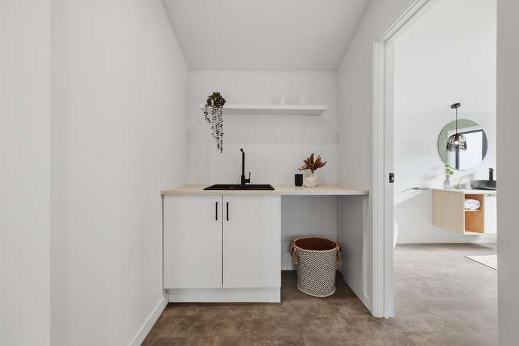 69 Barr Street Kenmure_10