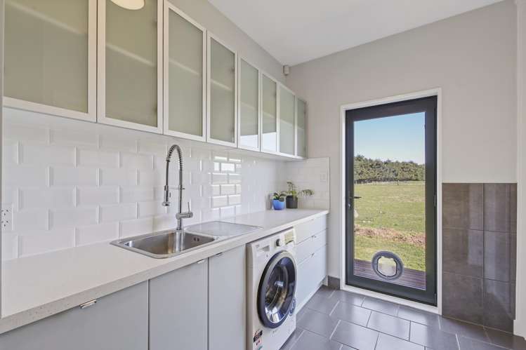 102 Glews Road Cust_11