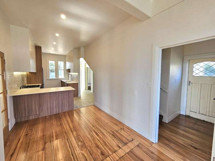 512 Devon Street East 2608_9