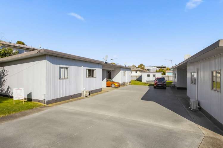 39 & 41 Te Hatepe Avenue Taupo_19