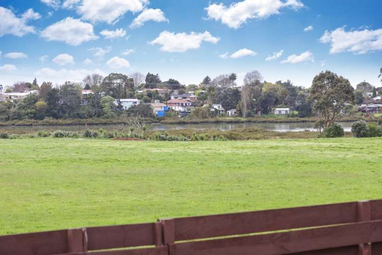 19 Martin Place Kelston_0