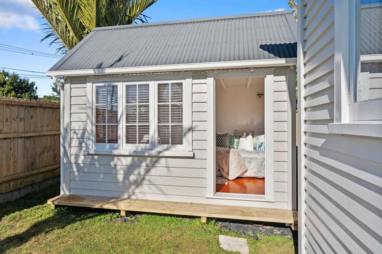 51 Fowlds Avenue Sandringham_9