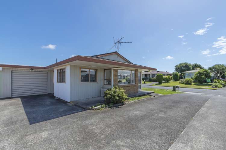 17 Edgewater Parade Waiuku_13