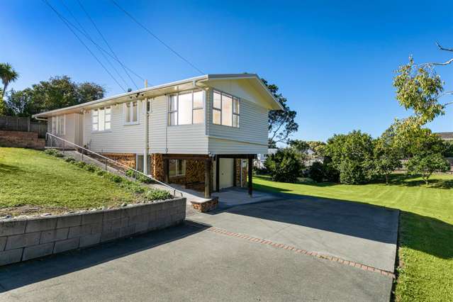 79 Tiroroa Avenue Te Atatu South_2