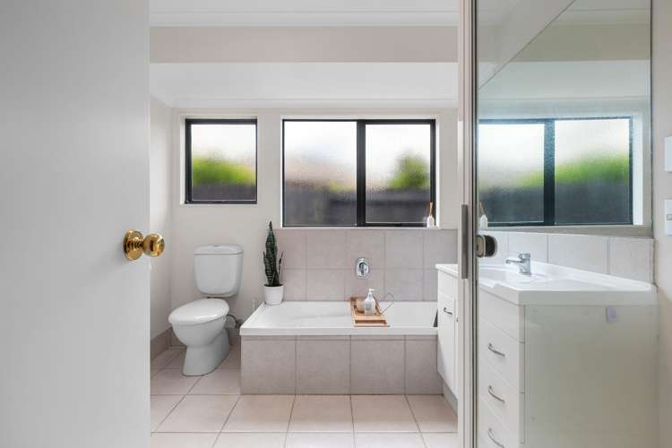 32 Bahamas Key Papamoa_21