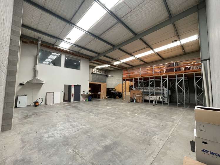 Unit C/6 Douglas Alexander Parade Rosedale_1