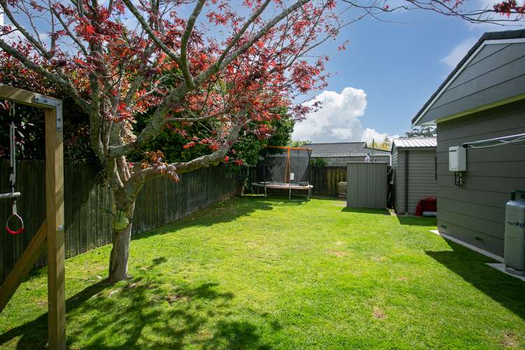 39 Sheridan Crescent Leamington_23