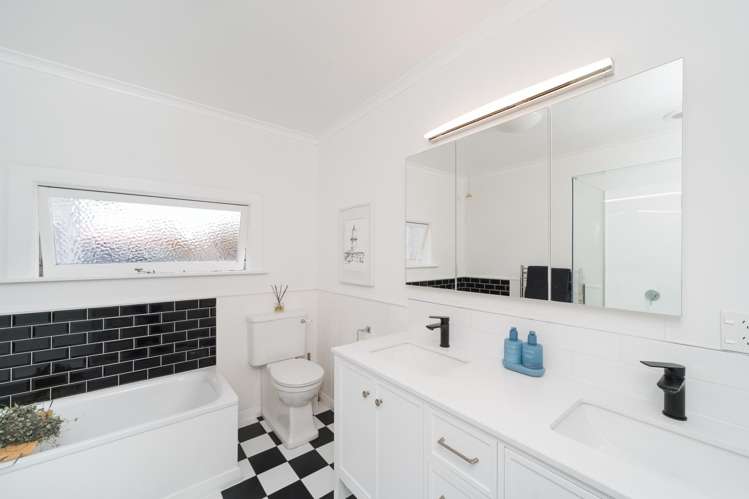 7 Denbigh Street Feilding_14