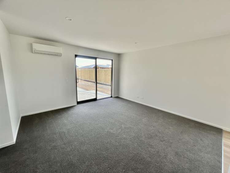 21 Muldowney Drive 11103_6