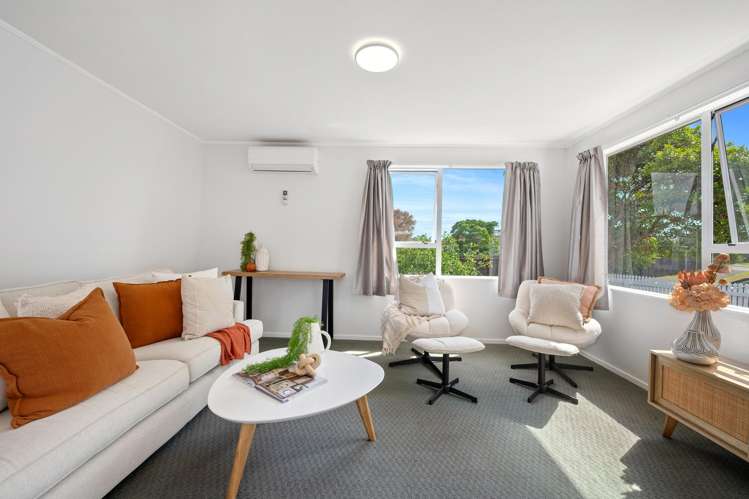 8 Childers Road Ranui_5