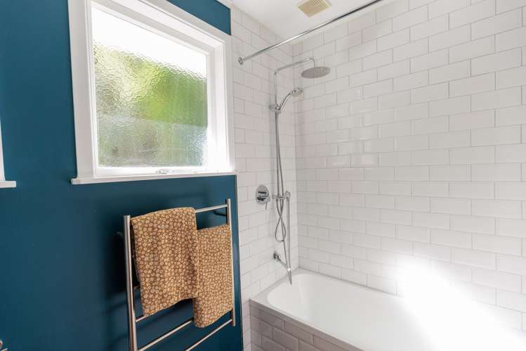 10 Cotswold Crescent Newlands_13