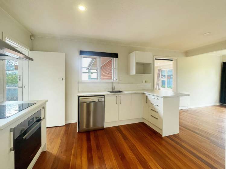 25 Fenhall Street Russley_2