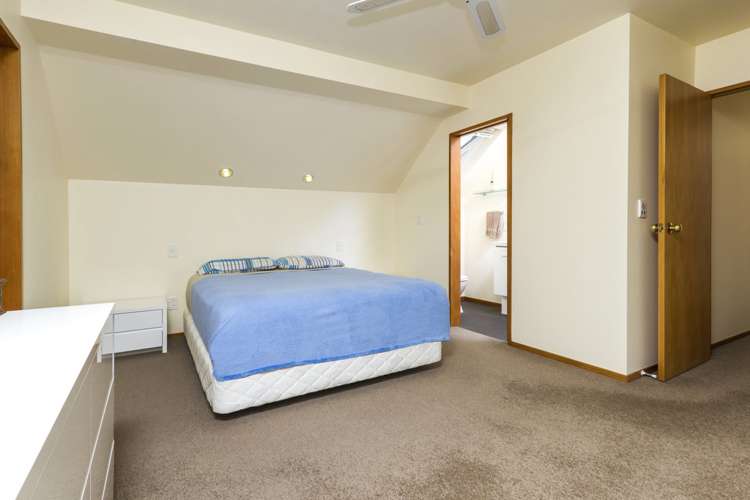 2/22 Heathcote Road Castor Bay_10