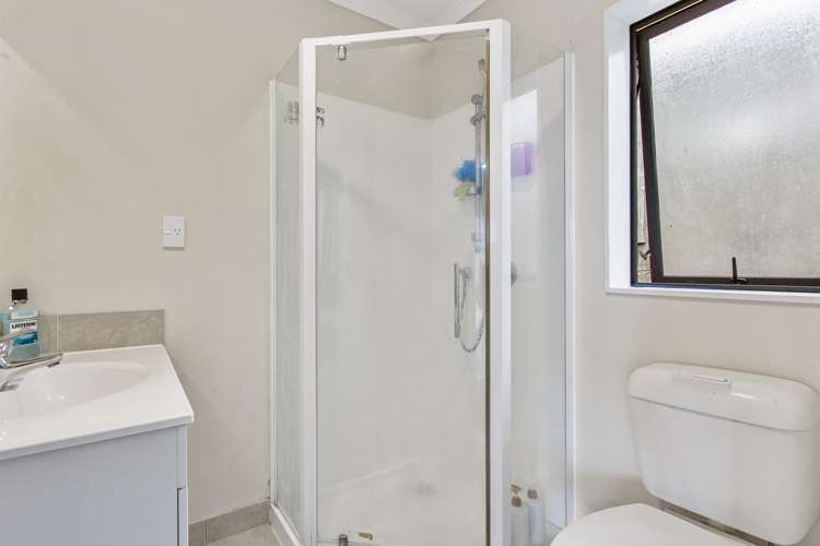 39 Hilltop Road Flat Bush_7