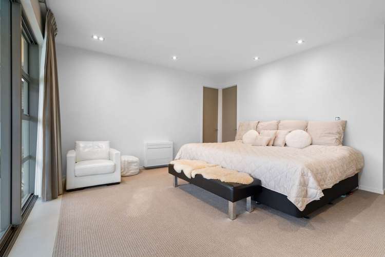 17 Courtneys West Harbour_21