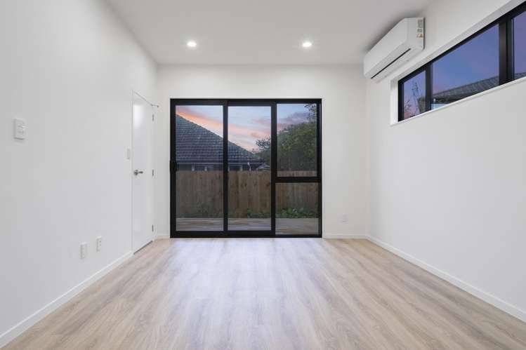 8/40 Saint Leonards Road Kelston_7