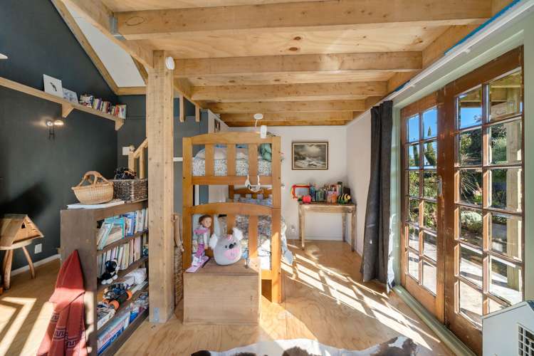 911 Harington Point Road Harington Point_16