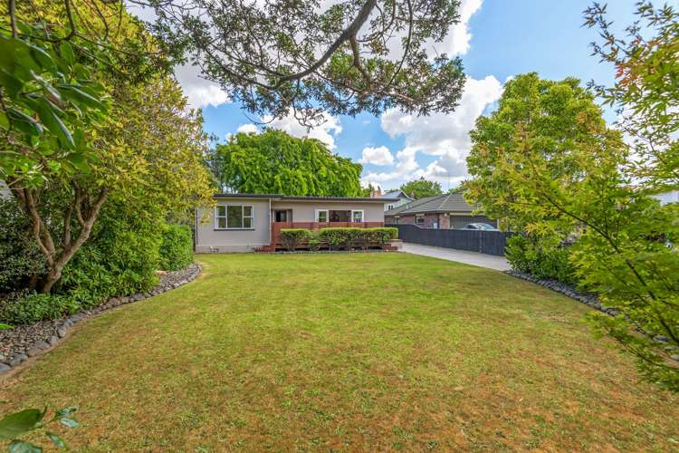 11 Durham Crescent Palmerston North Central_14