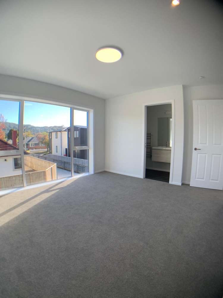  A/19 Marion Street Silverstream_11