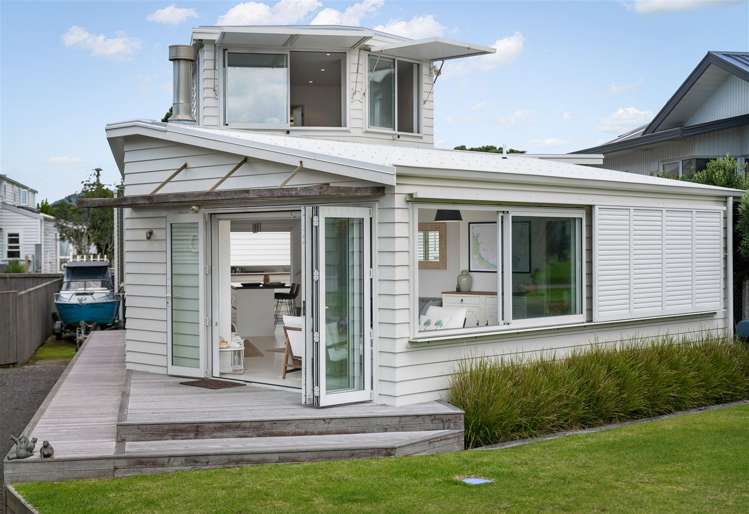 17 Hinemoa Road Waihi Beach_1